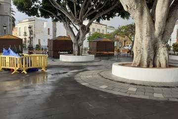  Limpieza retira decenas de toneladas de residuos de la Noche de San Juan en Telde/TA.